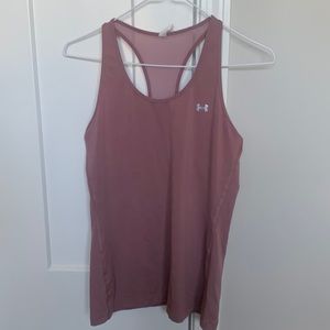 Under Armour racetrack tank (M)